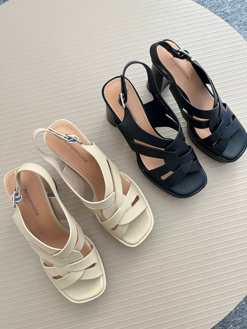 Ladies Criss Cross Straps With Buckle strap